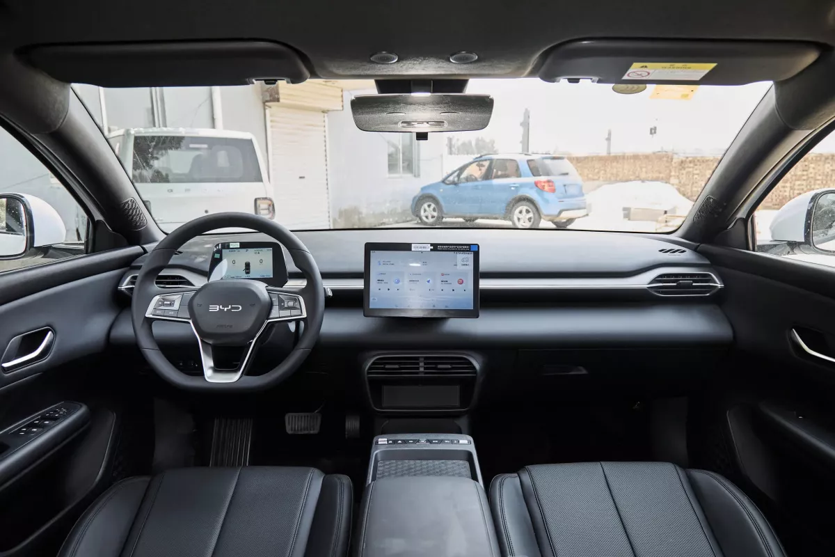 BYD E7