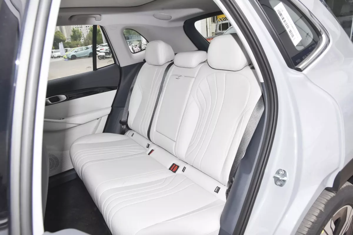 Geely Galaxy E5