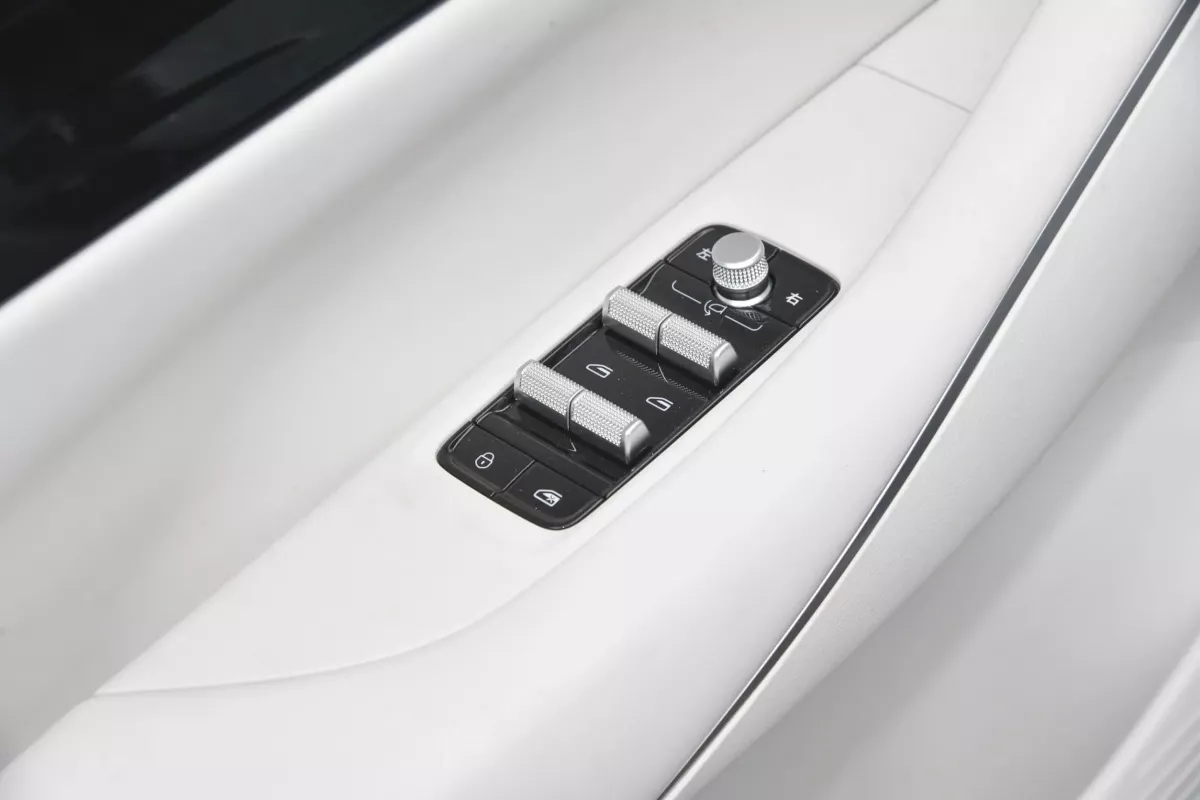 Geely Galaxy E5