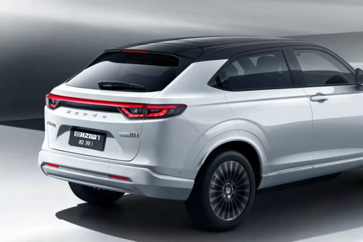 Honda e:NP1
