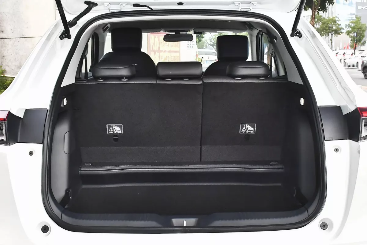 Honda e:NP1